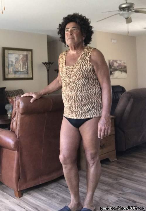 Some time I just love to wearing girly outfits