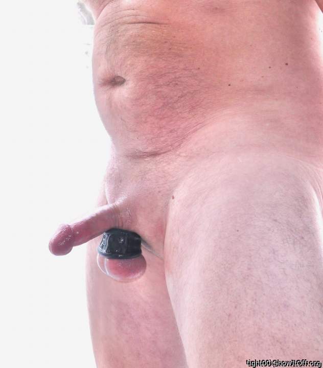 Wanna lick that ball sac!!  