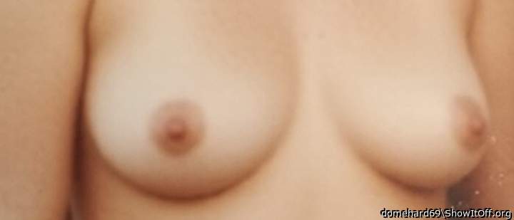 Yummy! Beautiful tits and nipples!