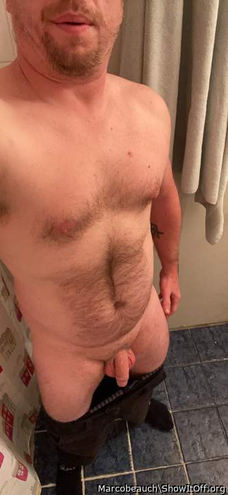 A very hot body and cock.