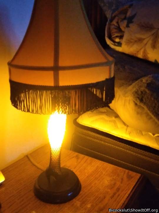 The slut light if it is on I want get butt fucked